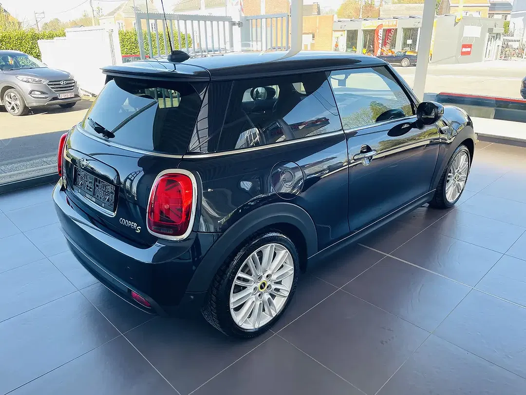 MINI Cooper SE - Thumbnail 6