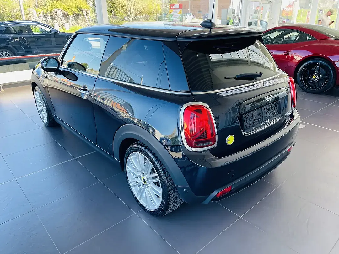MINI Cooper SE - Thumbnail 8