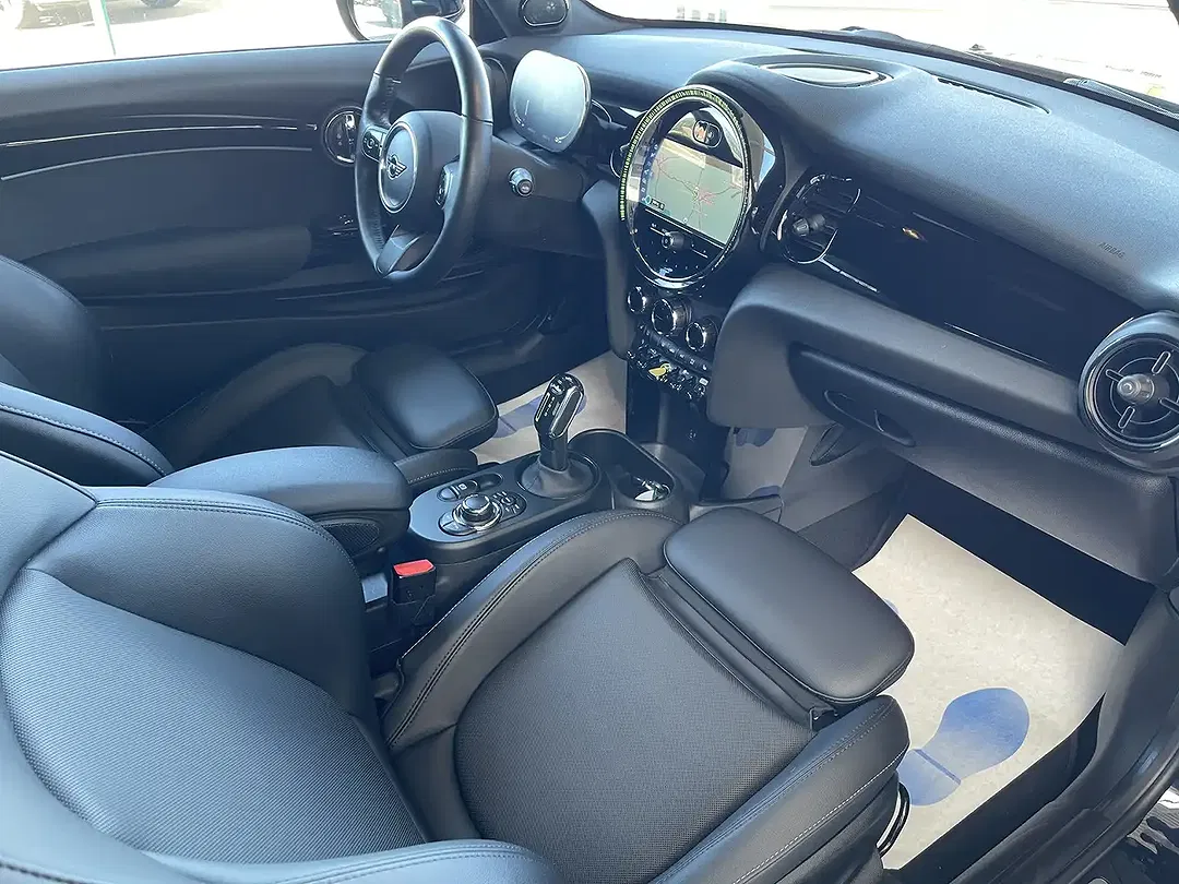 MINI Cooper SE - Thumbnail 9