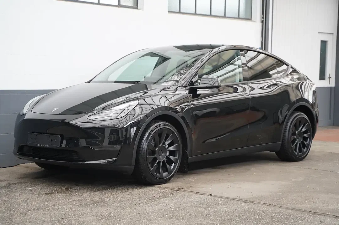 Tesla Model Y AWD Long Range - Afbeelding 1