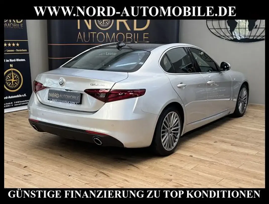 Alfa Romeo Giulia 2.2 JTDM Lusso Ti - Thumbnail 10