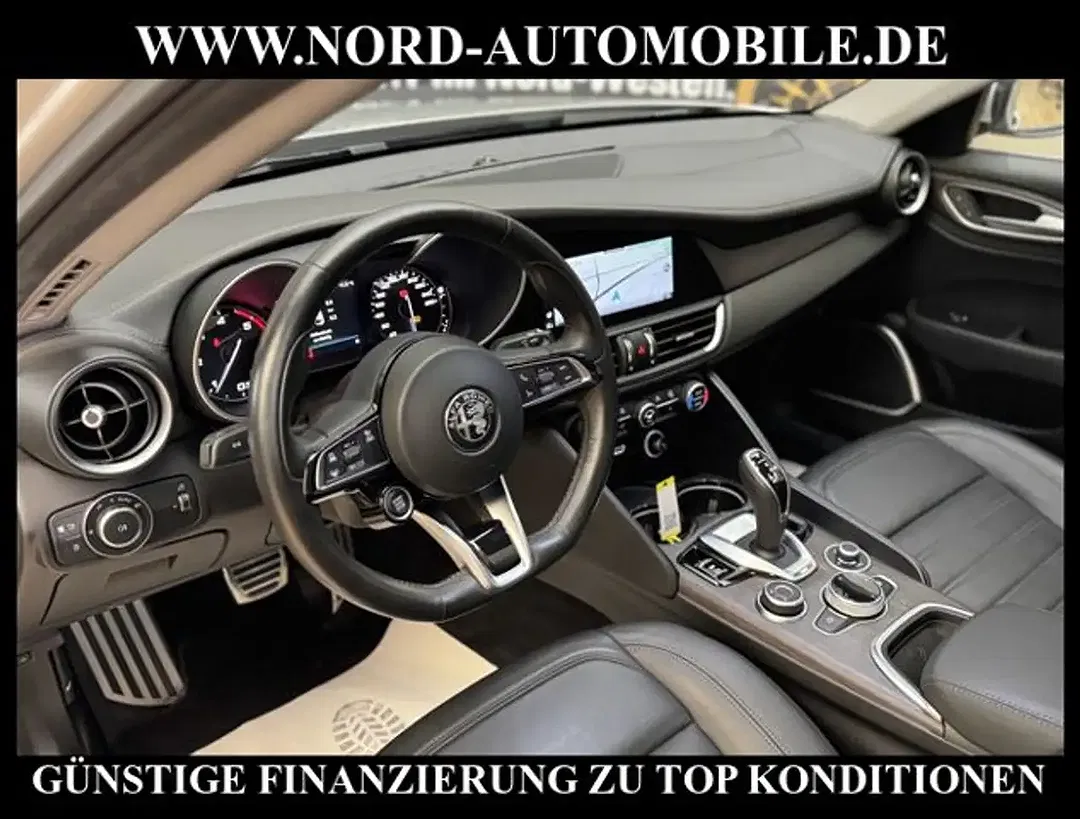 Alfa Romeo Giulia 2.2 JTDM Lusso Ti - Thumbnail 13