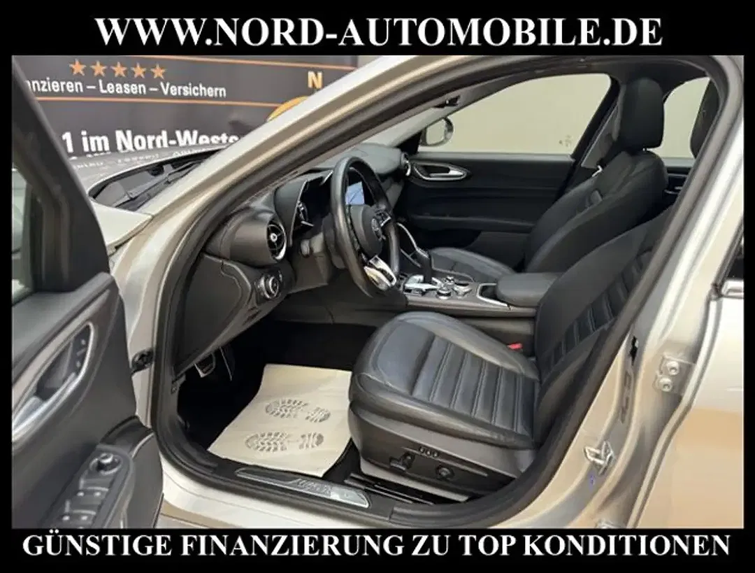 Alfa Romeo Giulia 2.2 JTDM Lusso Ti - Thumbnail 14