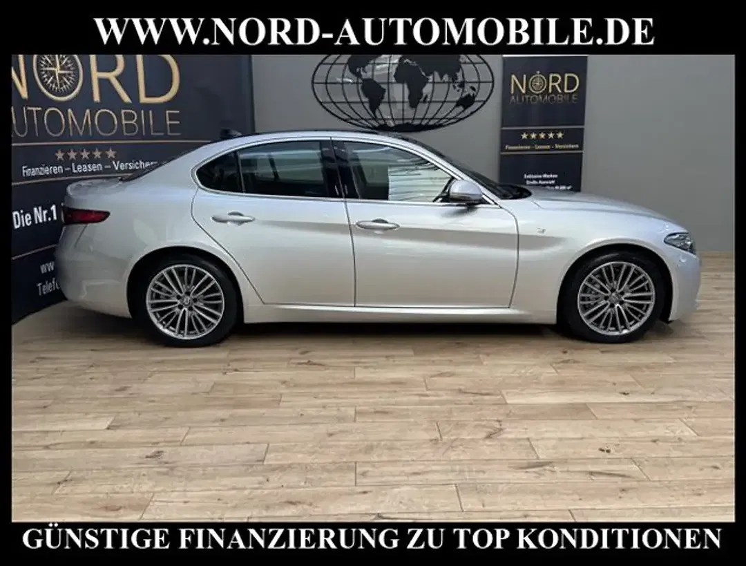 Alfa Romeo Giulia 2.2 JTDM Lusso Ti - Thumbnail 6
