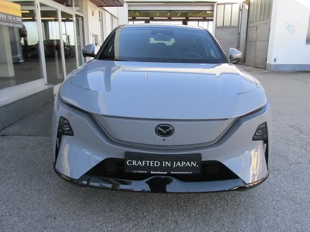 Mazda CX-6e Takumi - Thumbnail 2