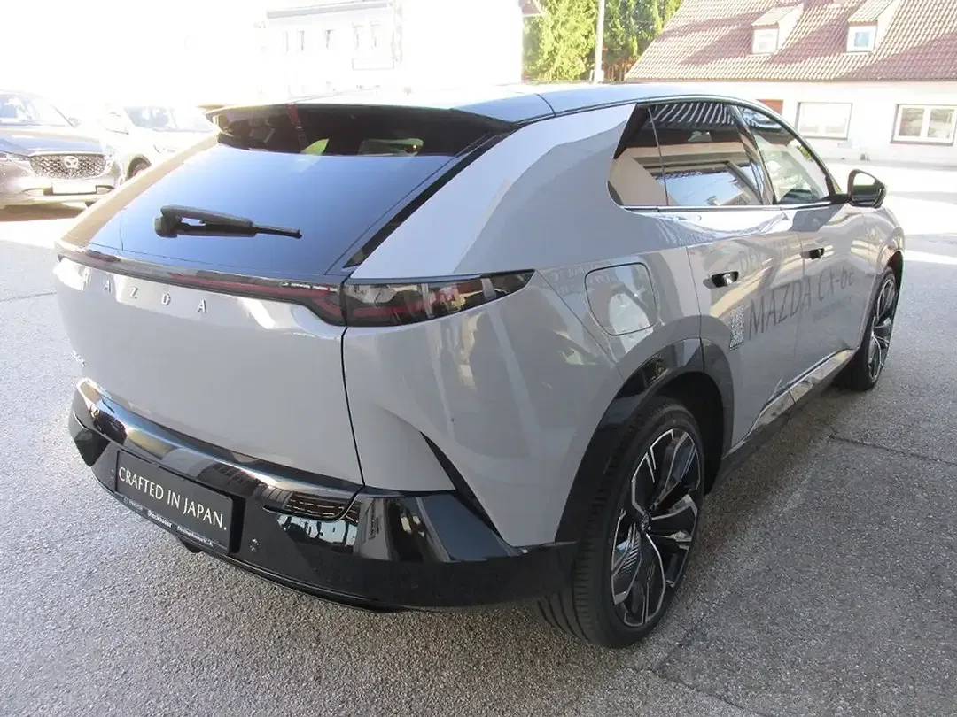 Mazda CX-6e Takumi - Thumbnail 4