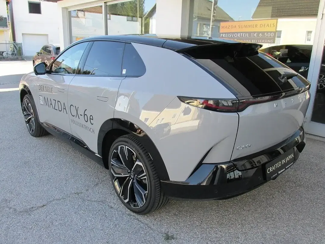 Mazda CX-6e Takumi - Thumbnail 6
