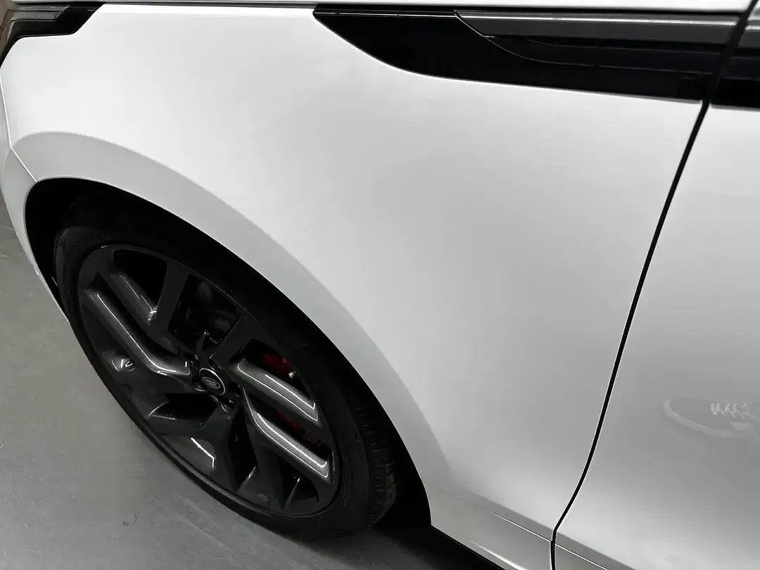 Land Rover Range Rover Velar P550 Autobiography - Thumbnail 3