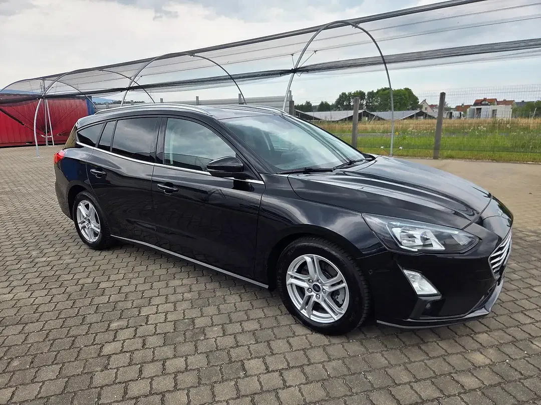 Ford Focus AUT - Thumbnail 4