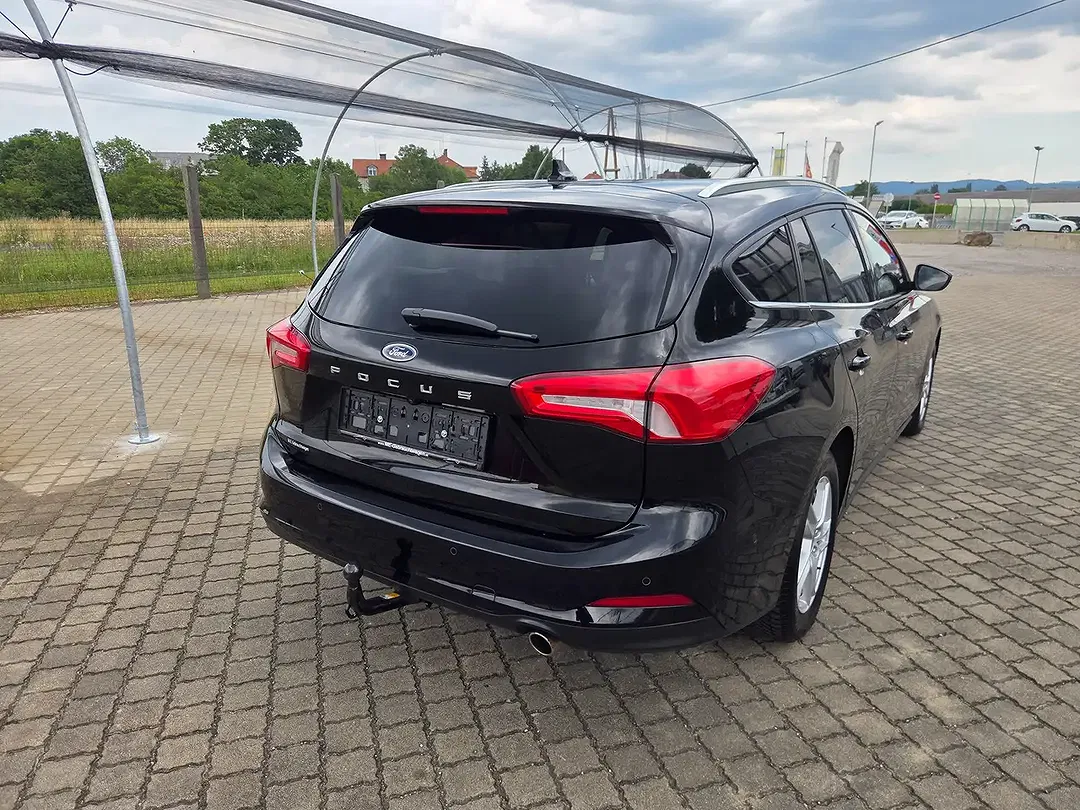 Ford Focus AUT - Thumbnail 6