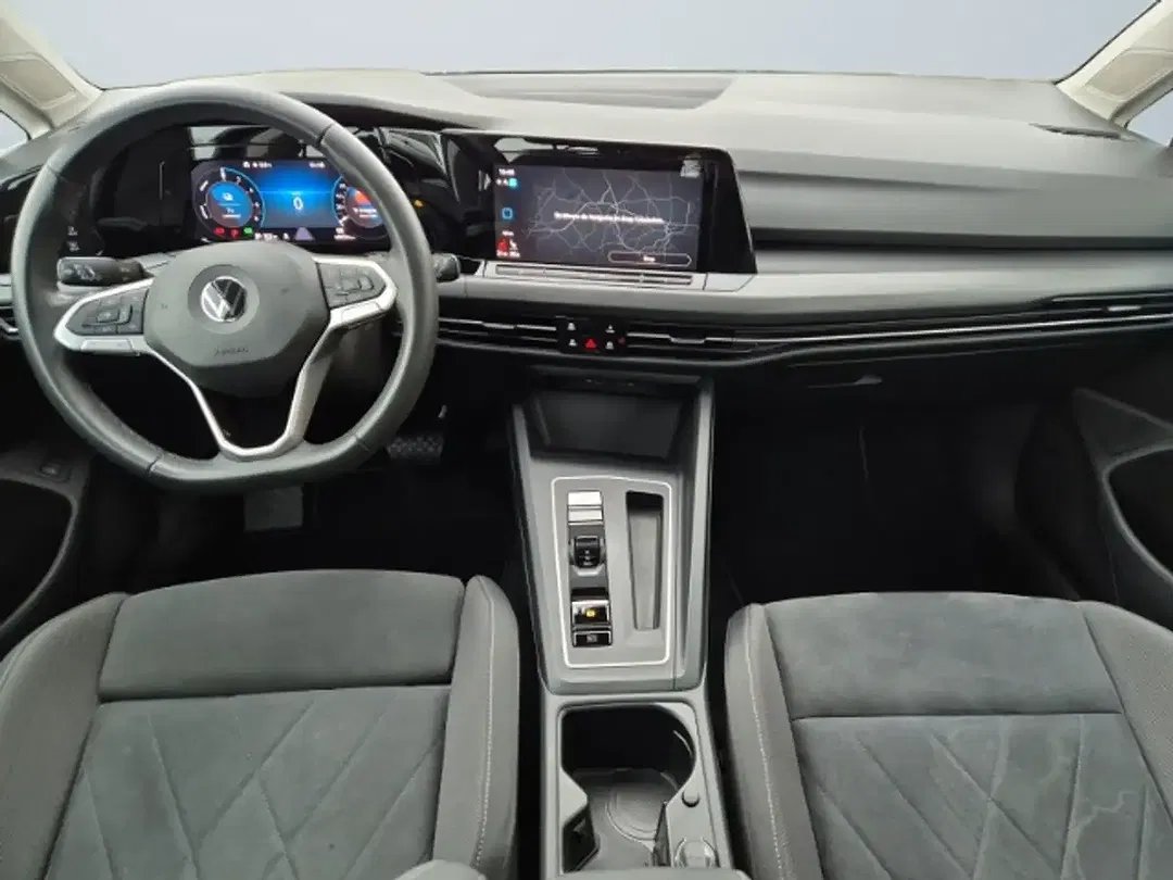 Volkswagen Golf - Thumbnail 10