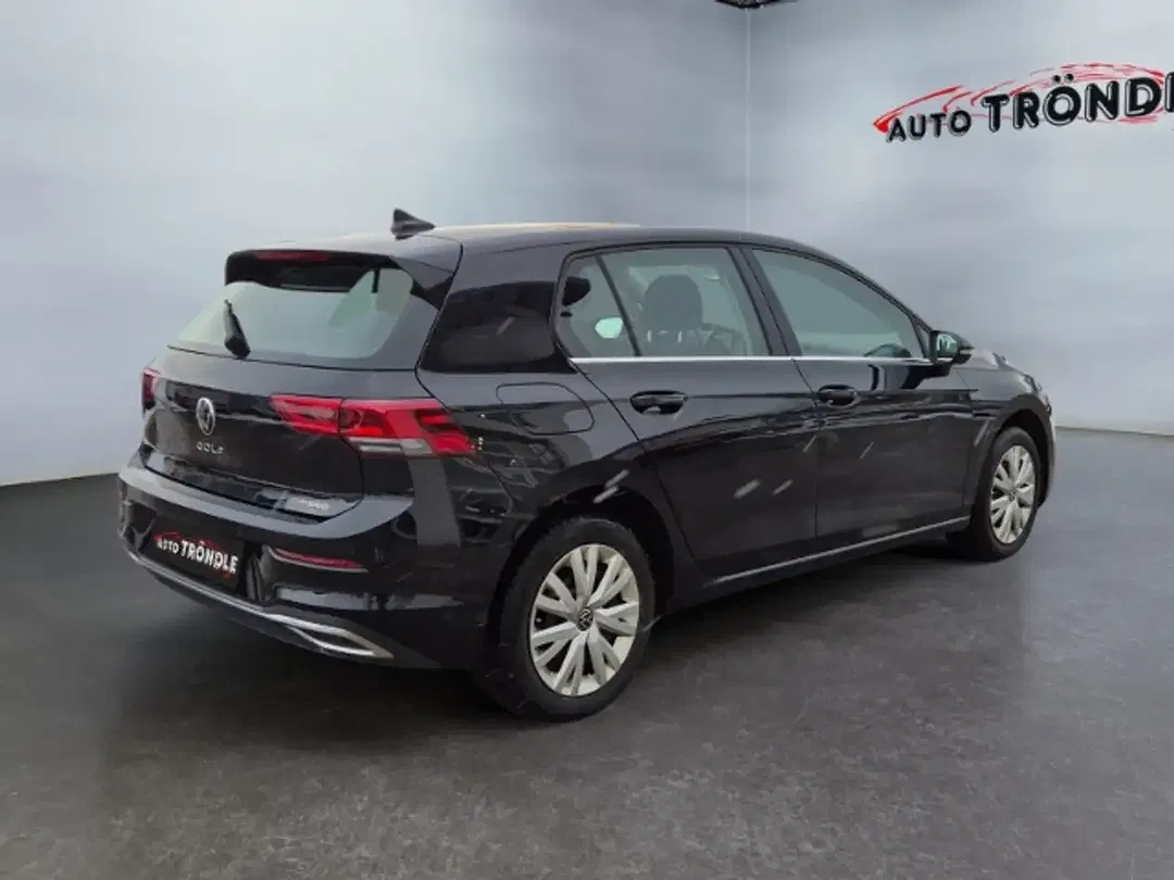 Volkswagen Golf - Thumbnail 4