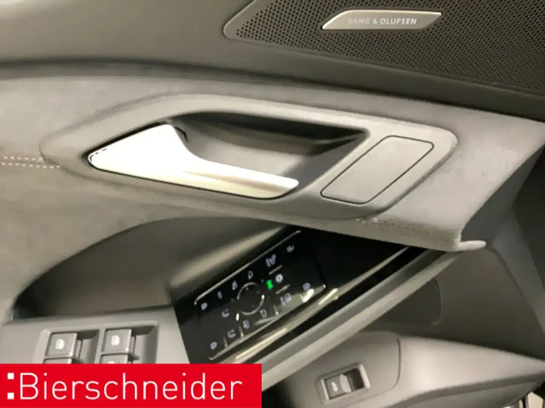 Audi Q6 e-tron performance S line - Thumbnail 8