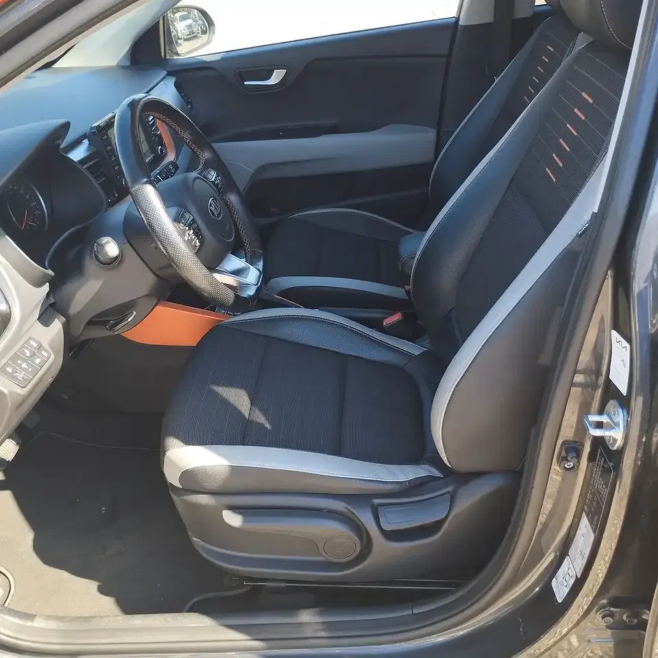 Kia Stonic - Thumbnail 11