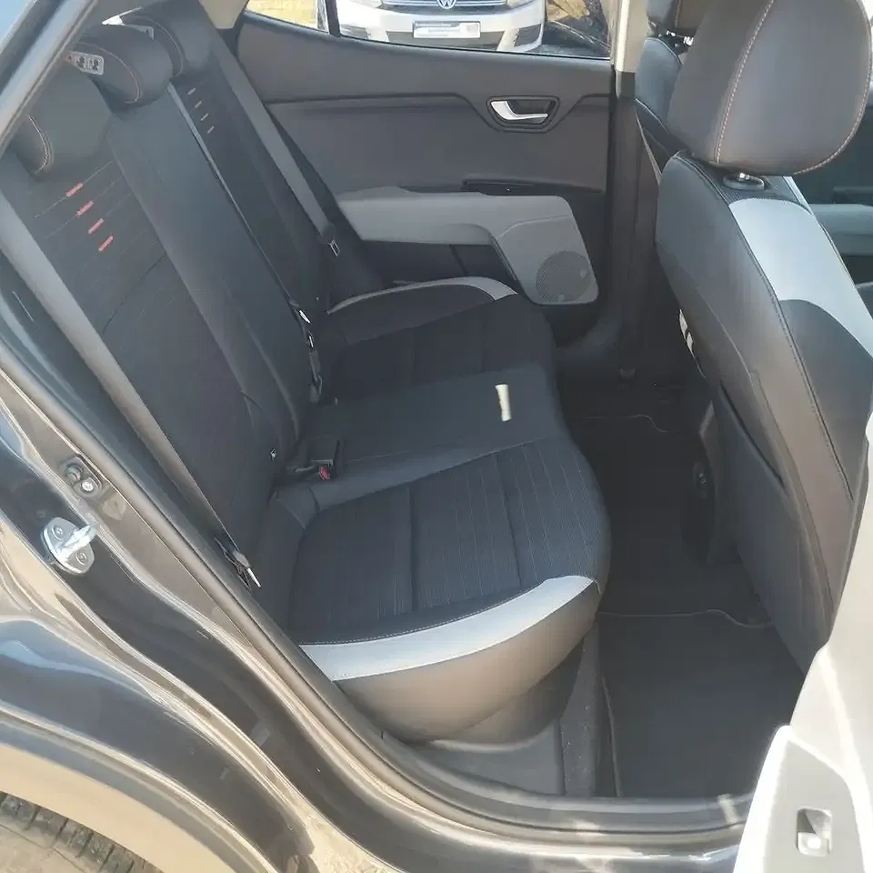 Kia Stonic - Thumbnail 13