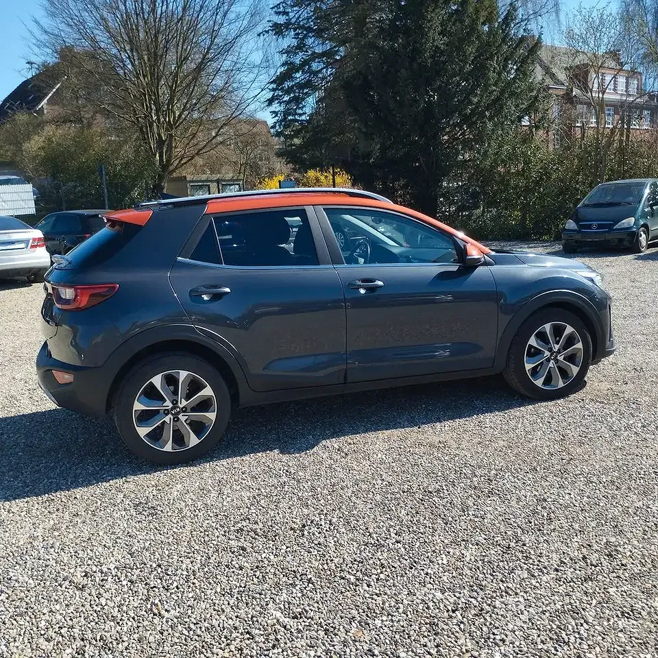 Kia Stonic - Thumbnail 4