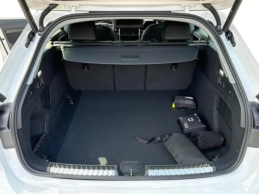 Audi A5 TFSI Avant Base - Thumbnail 11