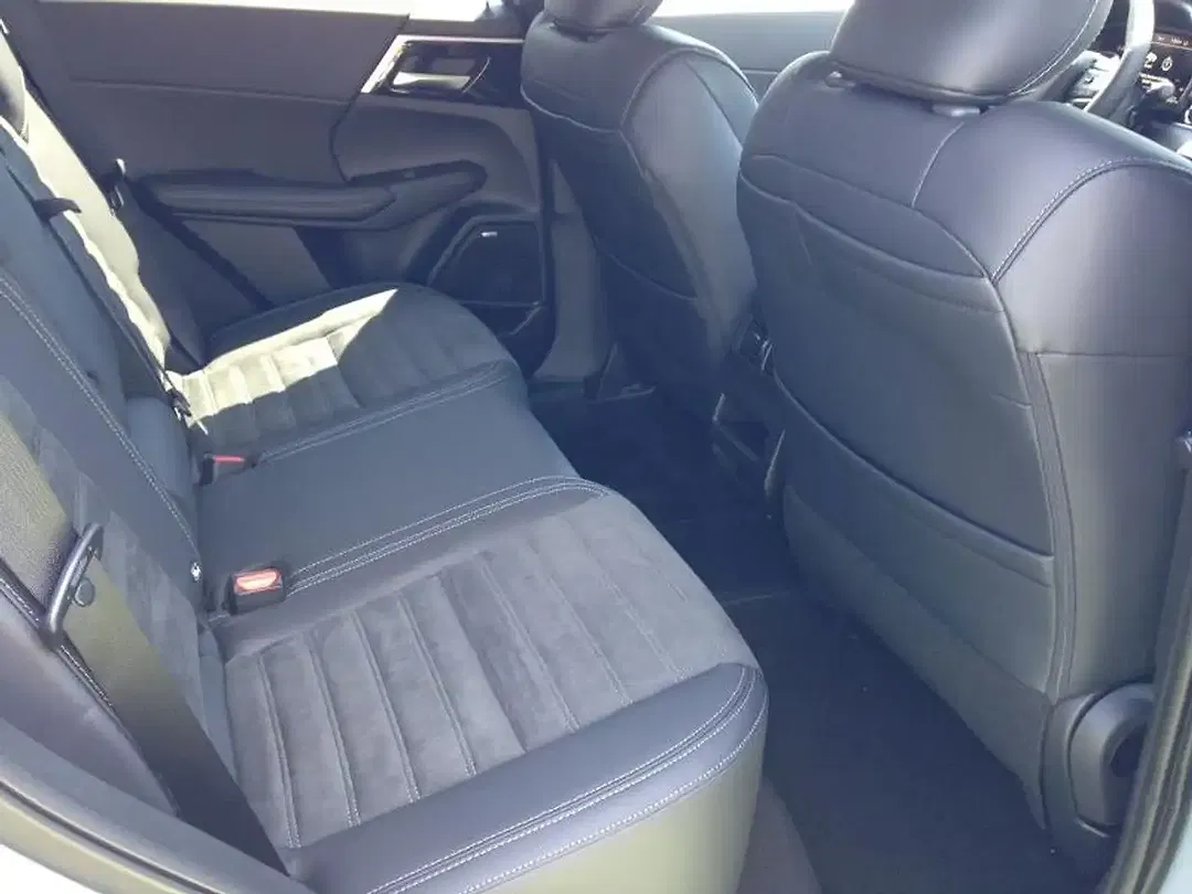 Mitsubishi Outlander 2.4 PHEV Intro Edition - Thumbnail 7
