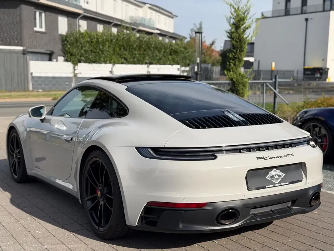 Porsche 992 Carrera GTS - Thumbnail 11