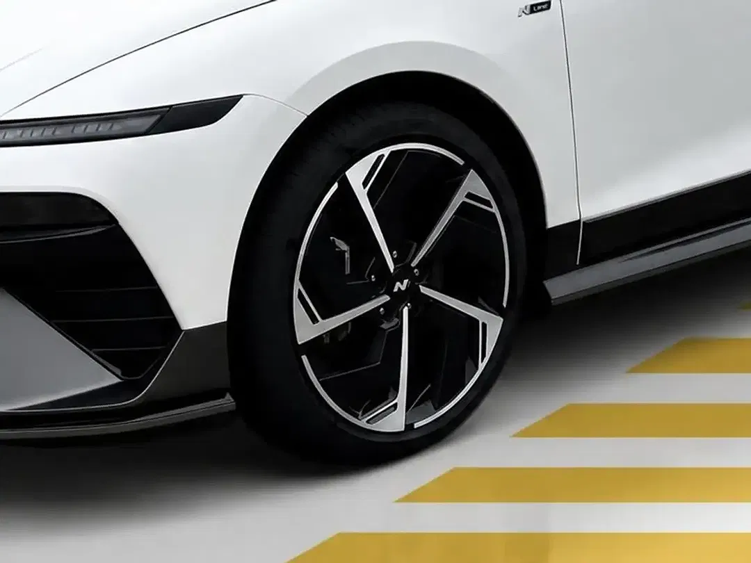 Hyundai IONIQ 6 N Line - Thumbnail 6