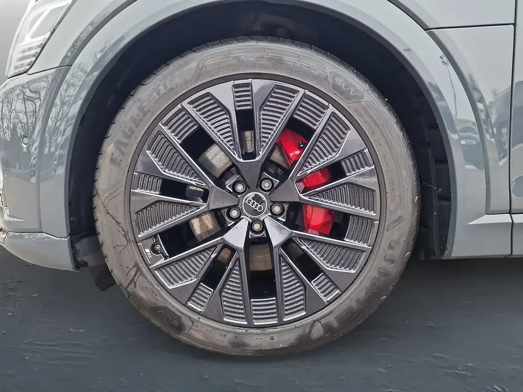 Audi Q8 e-tron 55 quattro Sportback Edition S line - Thumbnail 5