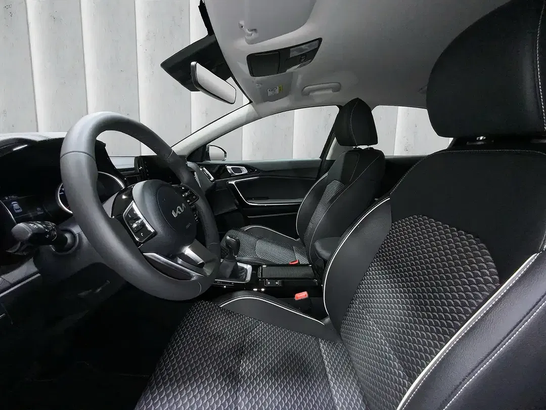 Kia XCeed Vision - Thumbnail 10