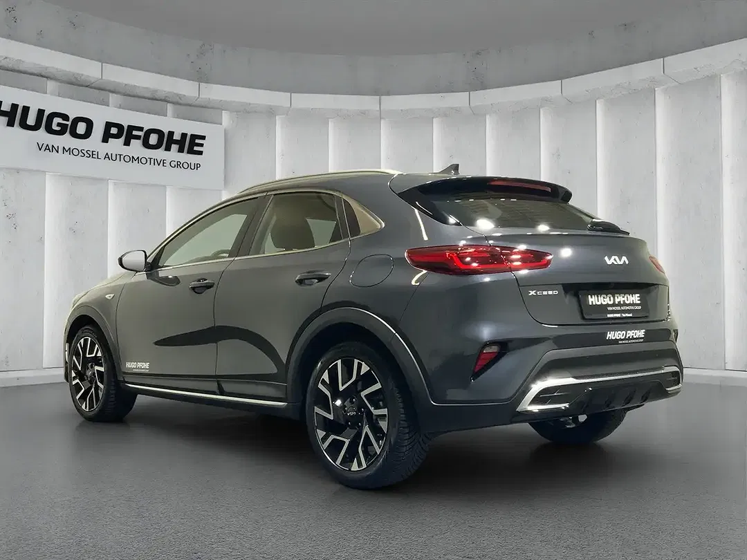 Kia XCeed Vision - Thumbnail 3