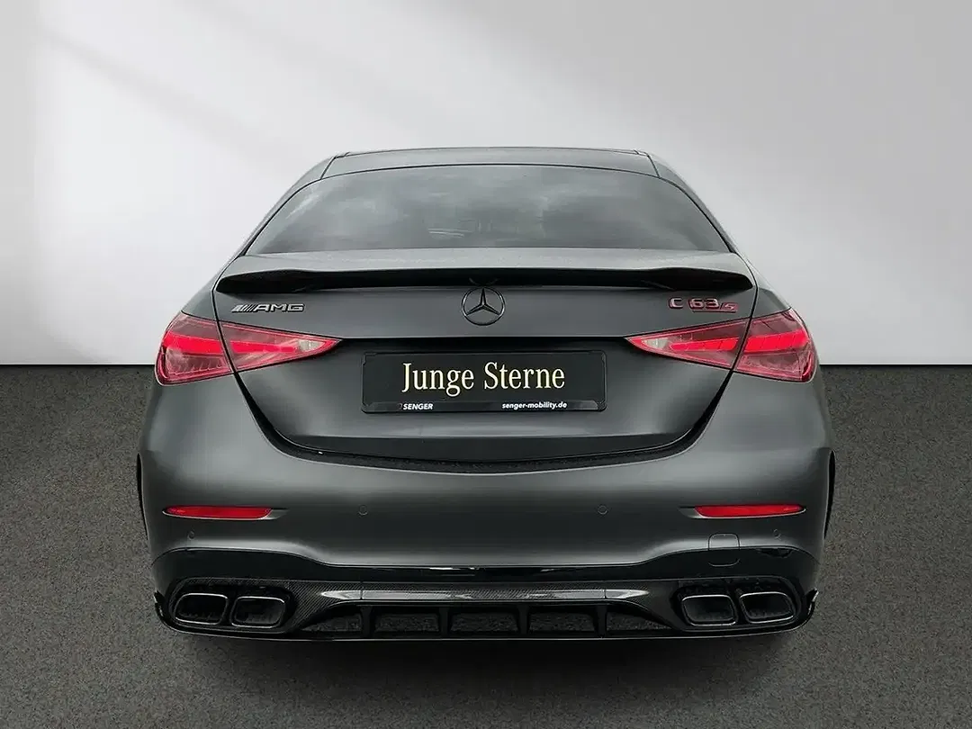 Mercedes-Benz C 63 AMG Night - Thumbnail 5