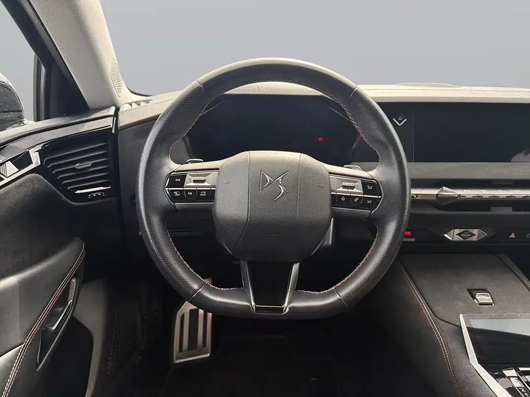 DS Automobiles DS 4 - foto 11