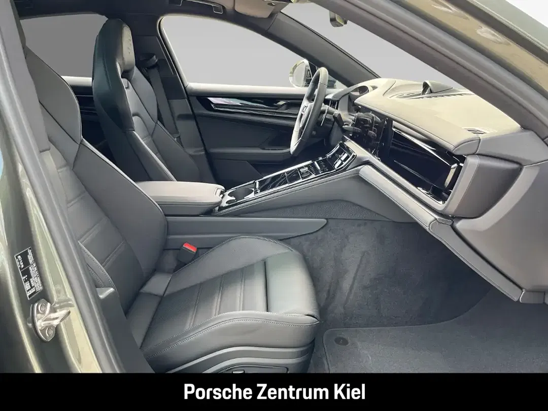 Porsche Panamera E-Hybrid 4 - Thumbnail 9