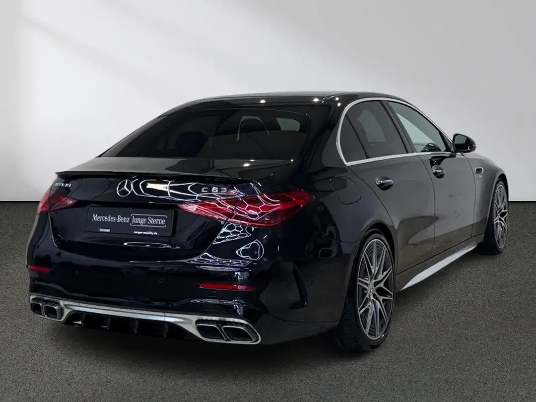 Mercedes-Benz C 63 AMG Burmester Premium - Thumbnail 3