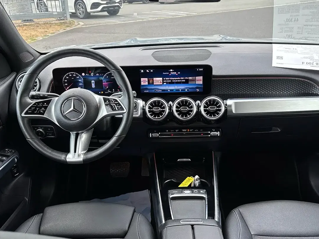 Mercedes-Benz GLB 200 Progressive - Thumbnail 8