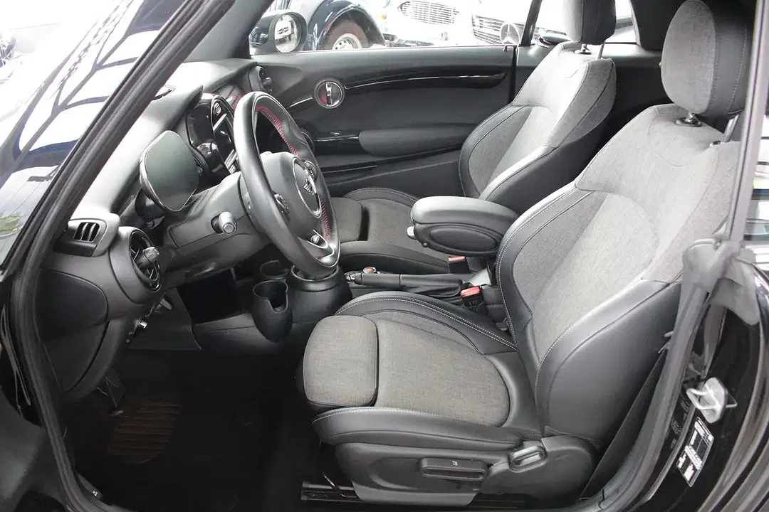 MINI Cooper AUT John Cooper Works - Thumbnail 10