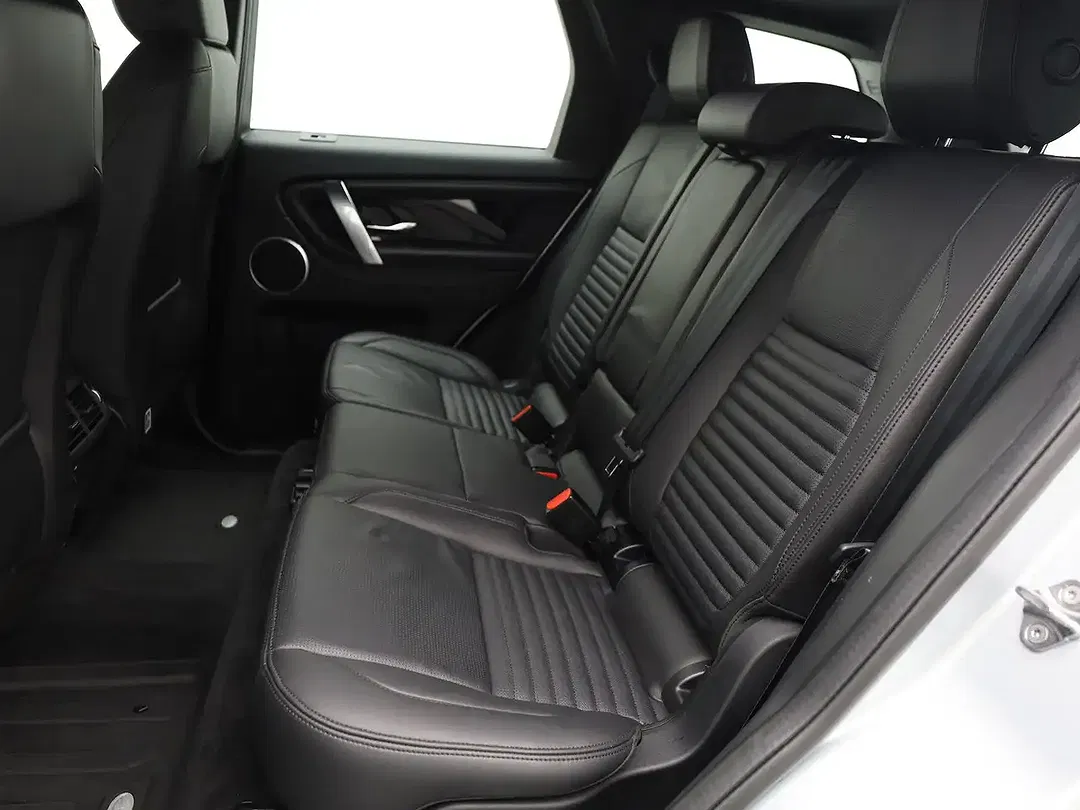 Land Rover Discovery Sport P200 2.0 4x4 MHEV - Thumbnail 6