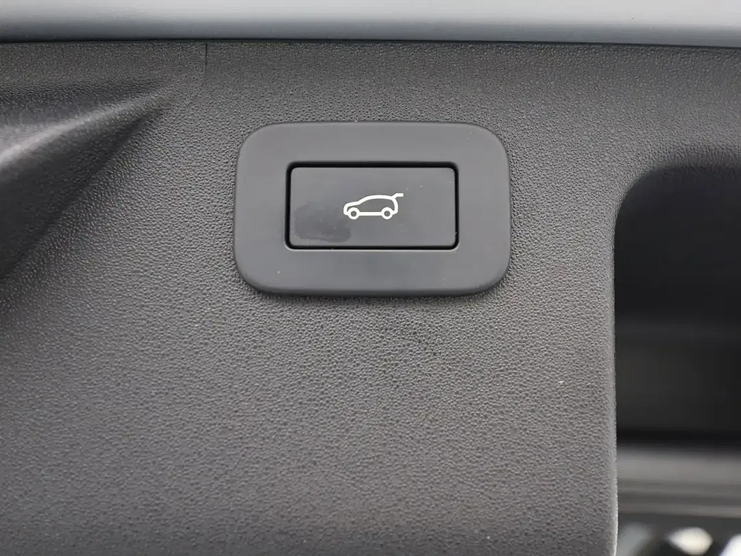 Land Rover Discovery Sport P200 2.0 4x4 MHEV - Thumbnail 8