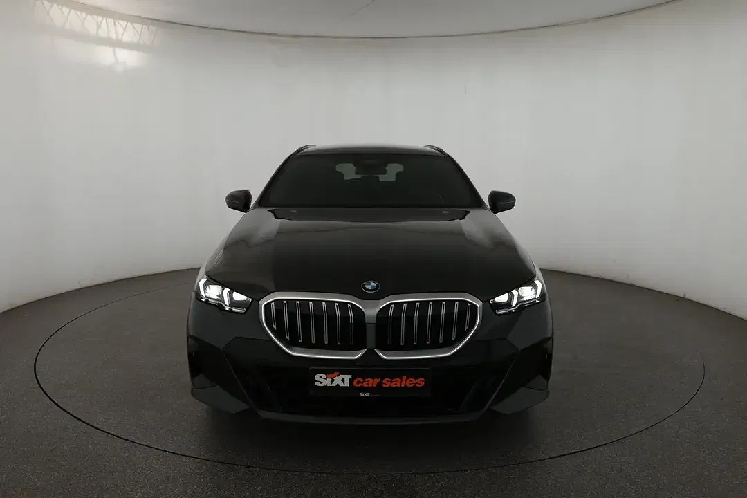 BMW 520 M Sport - Thumbnail 2