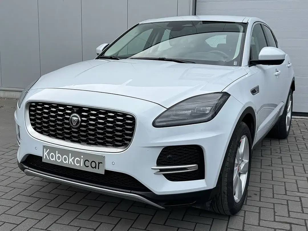 Jaguar E-Pace MHEV - Thumbnail 3