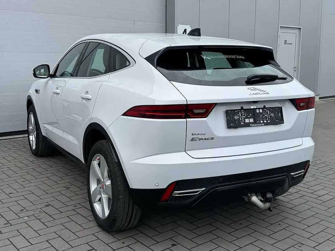 Jaguar E-Pace MHEV - Thumbnail 4