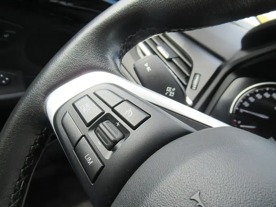 BMW 218 Active Tourer Advantage - Thumbnail 6