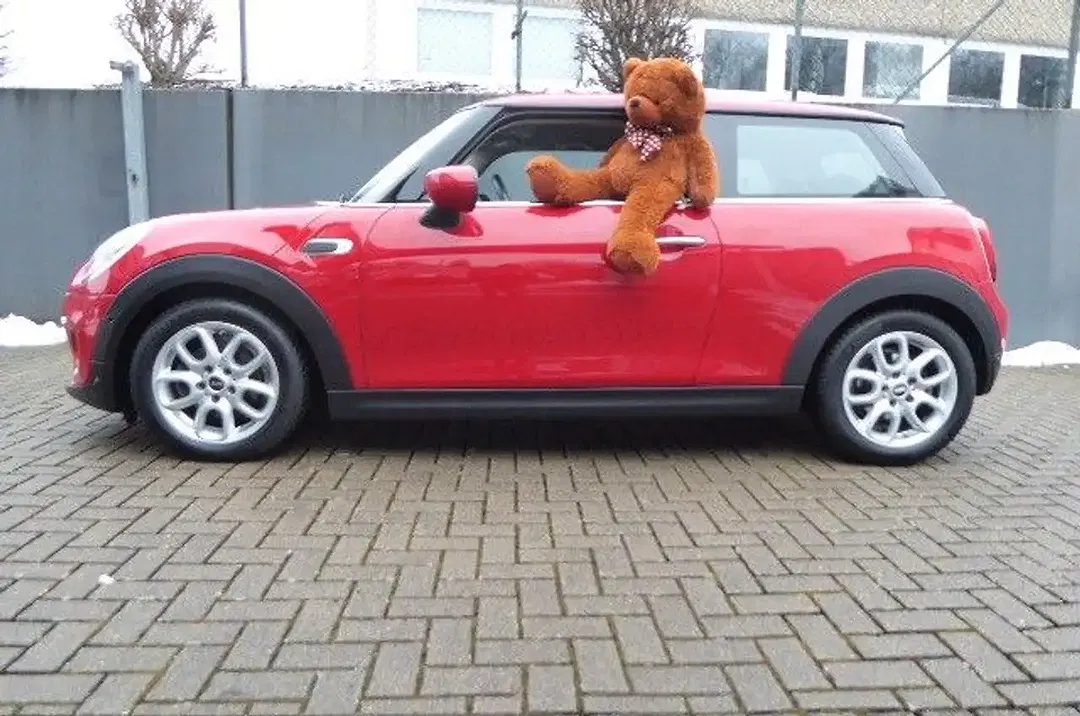 MINI One - Thumbnail 8