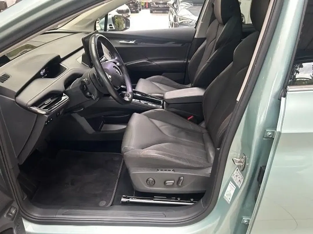 Skoda Enyaq 80 iV Suite - Thumbnail 11