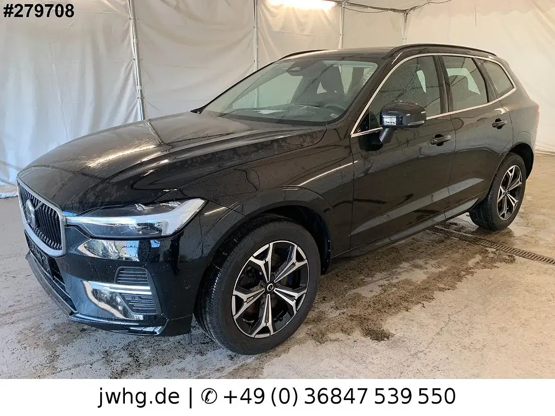 Volvo XC60 Momentum Pro - Thumbnail 1