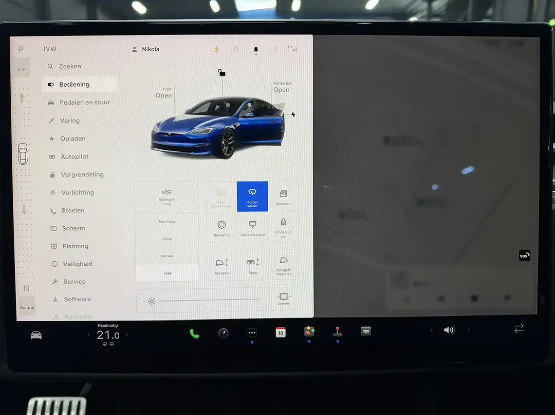 Tesla Model S Plaid - Thumbnail 16