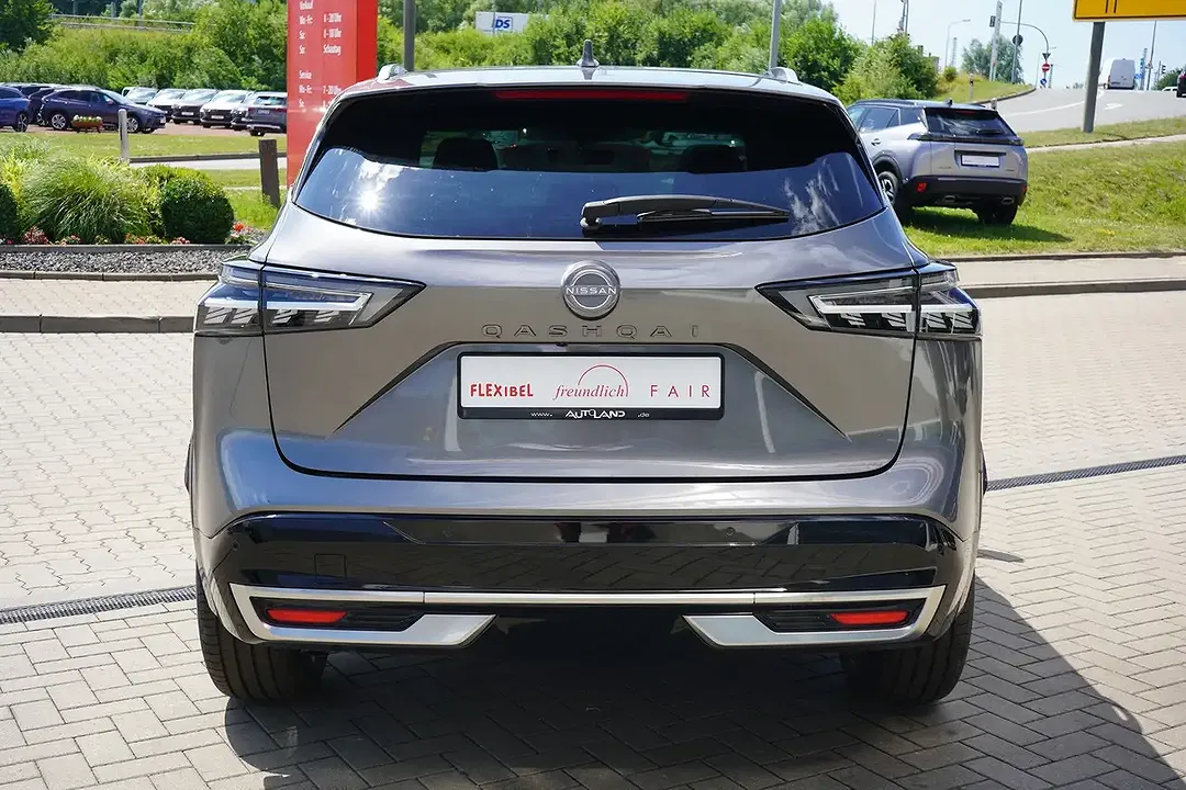 Nissan Qashqai 1.3 DIG-T AUT Tekna+ - Thumbnail 4