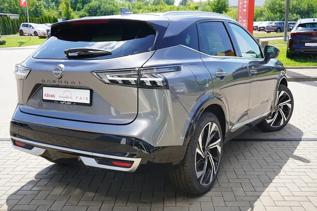 Nissan Qashqai 1.3 DIG-T AUT Tekna+ - Thumbnail 5
