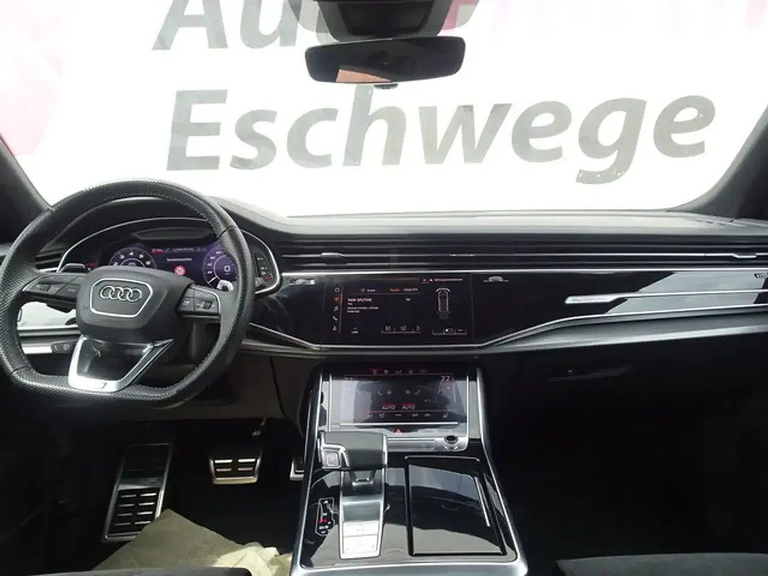 Audi RS Q8 4.0 TFSI quattro Matrix LED - Thumbnail 12
