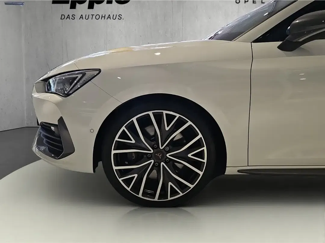 CUPRA Leon Sportstourer - Thumbnail 4