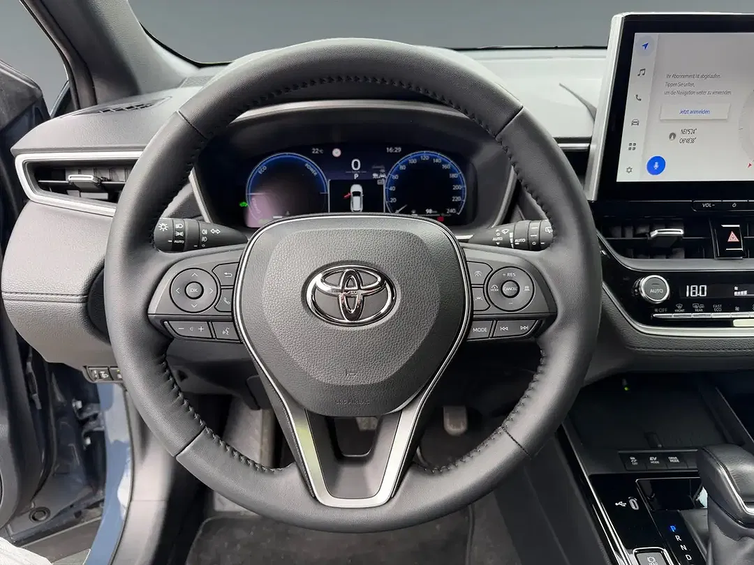 Toyota Corolla Cross Style - Thumbnail 12