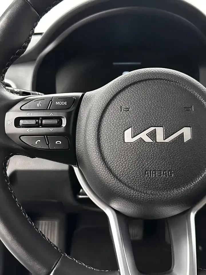 Kia Stonic Vision - Thumbnail 25