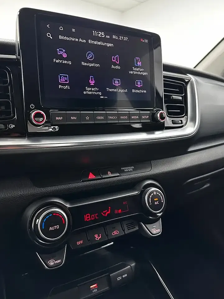 Kia Stonic Vision - Thumbnail 30